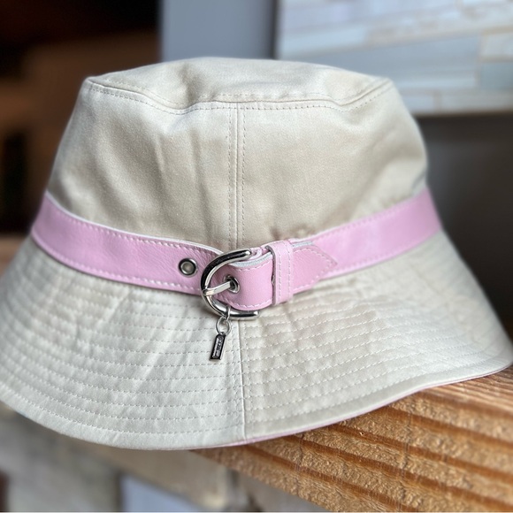 2004 Coach Bucket Hat with Pink Accent - Picture 1 of 6
